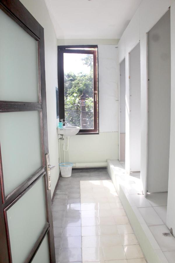 Ala Hostel Seminyak Zewnętrze zdjęcie