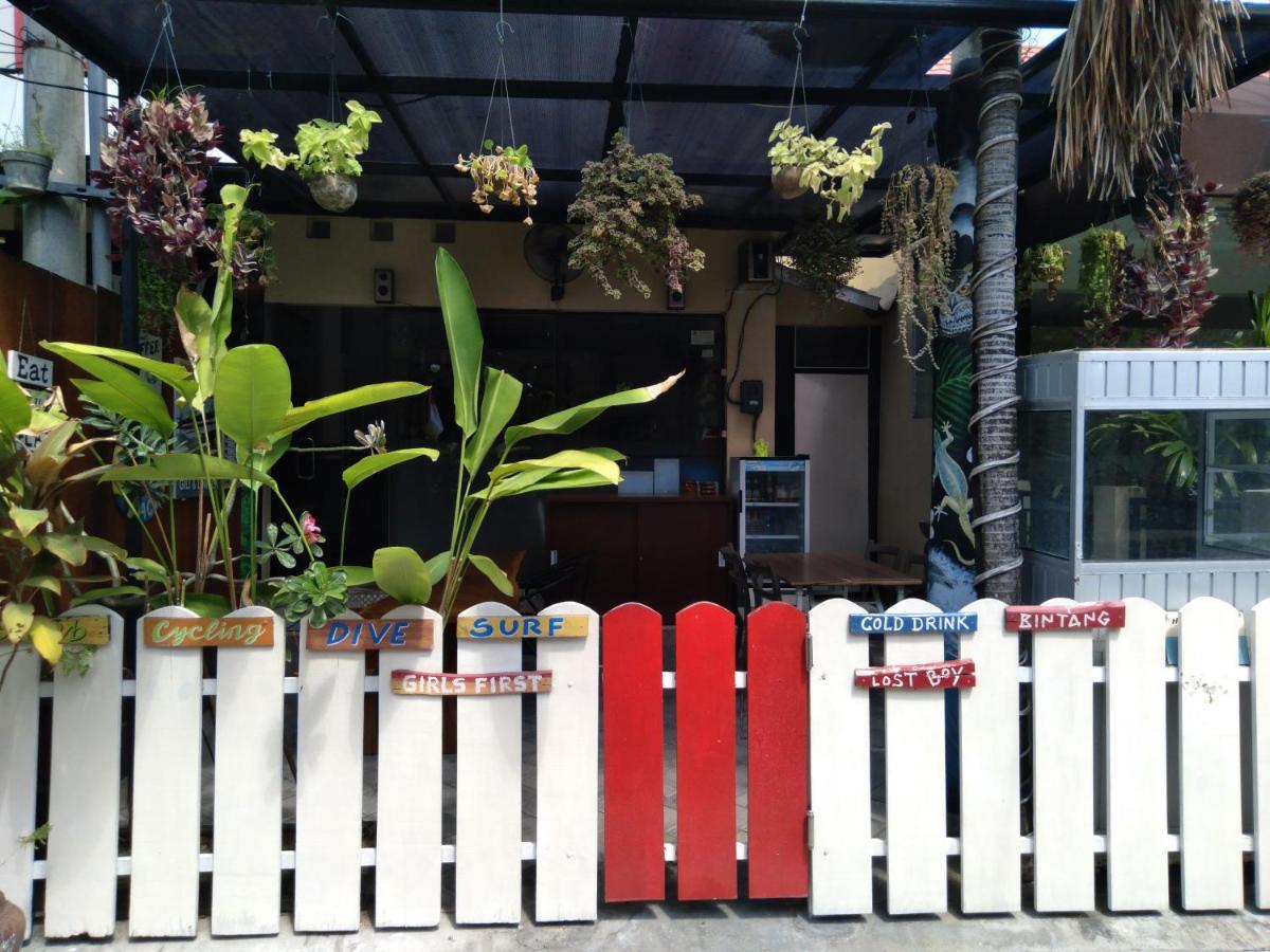 Ala Hostel Seminyak Zewnętrze zdjęcie