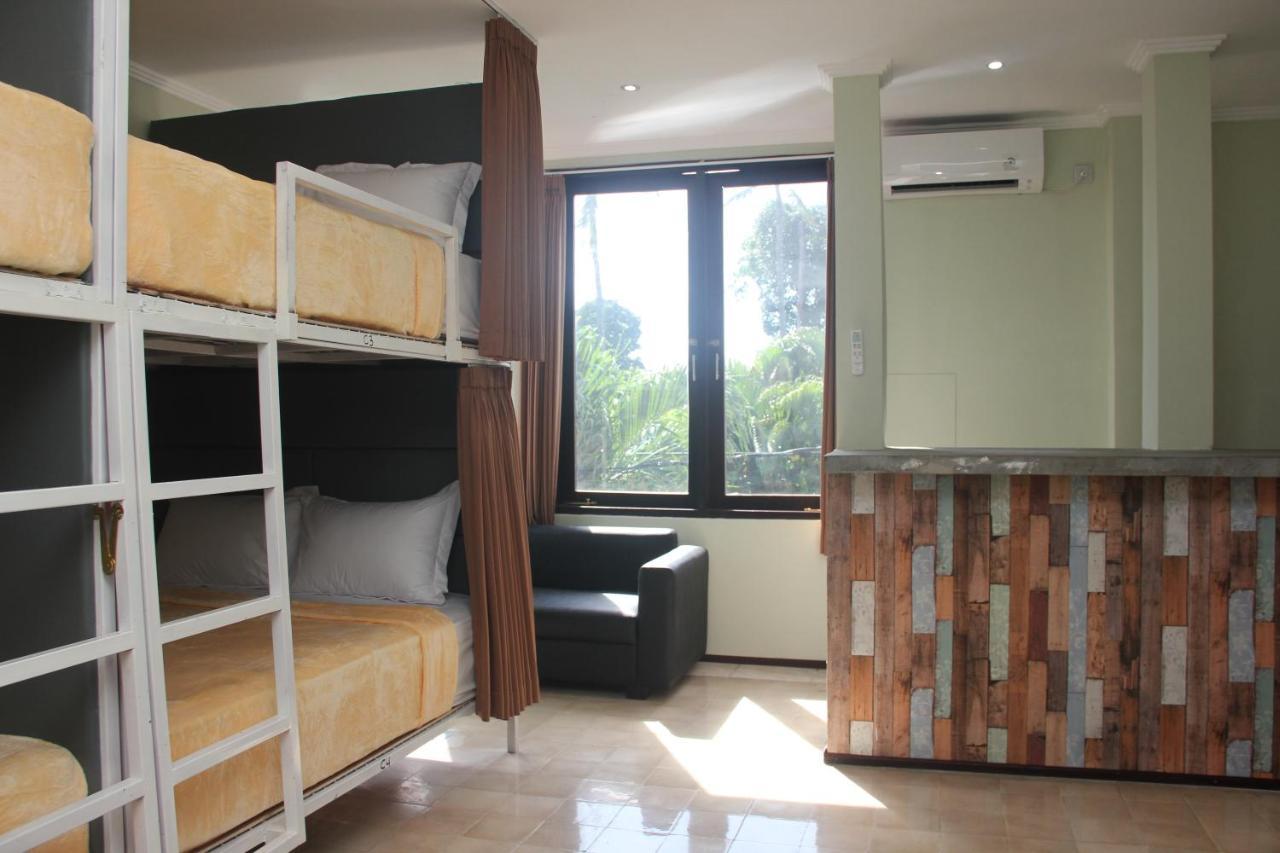 Ala Hostel Seminyak Zewnętrze zdjęcie
